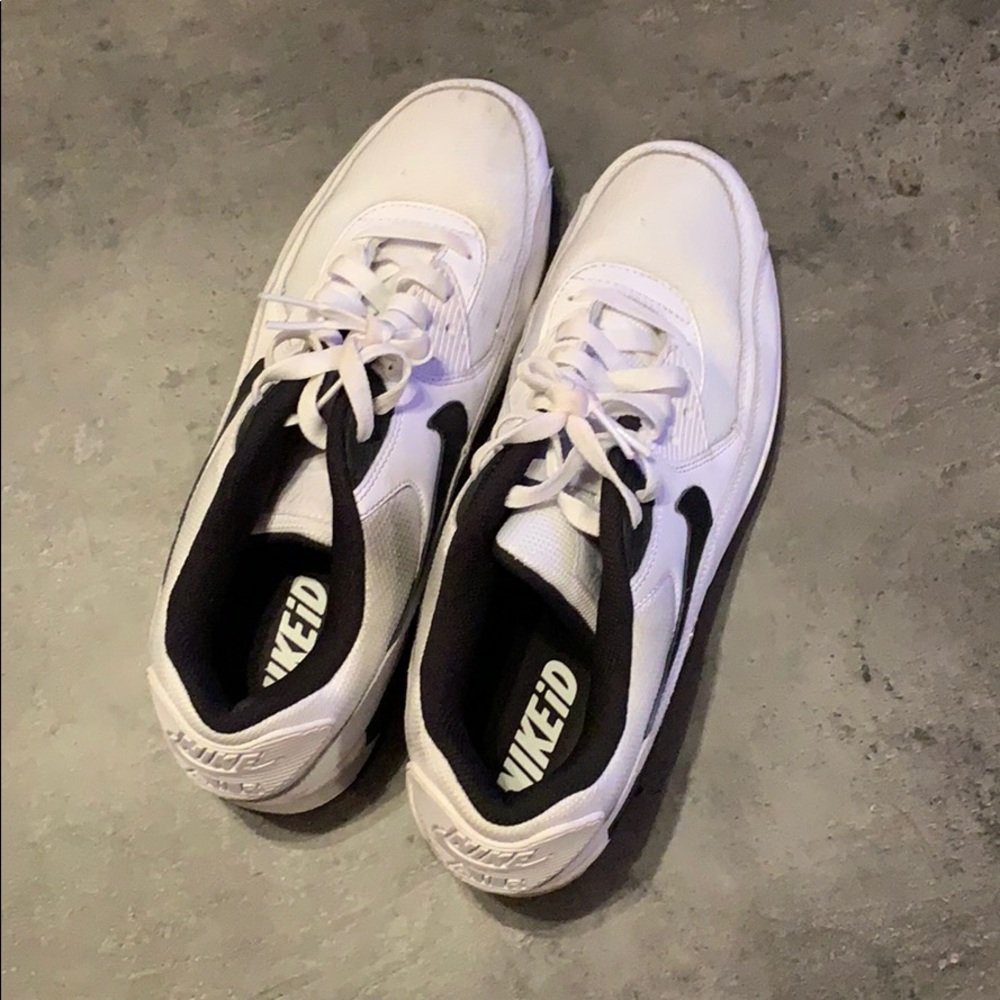 Nike Air Max - Black and White - Custom